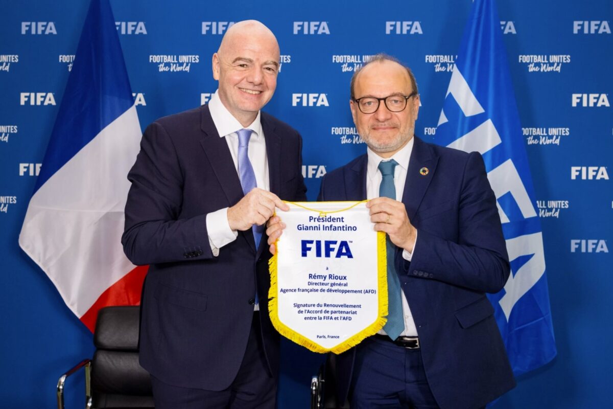 First R Fifa Fédération Internationale de Football Association (FIFA) - Soccerscene